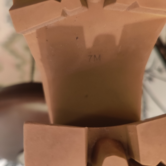 Jeffrey Campbell Women's Cream Platform Ankle Boots - Picture 6 of 8